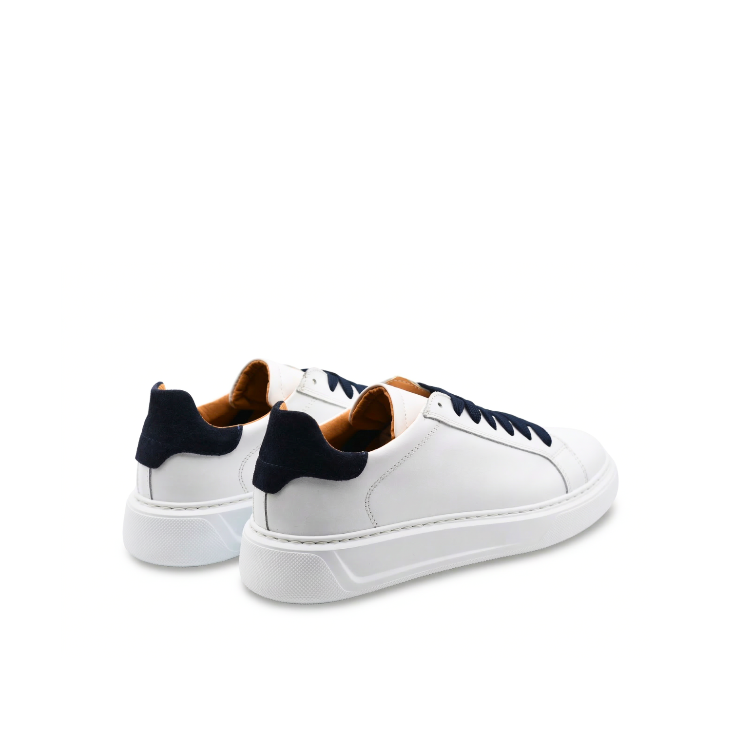 Zapatillas Airon para hombre en piel con suela blanca