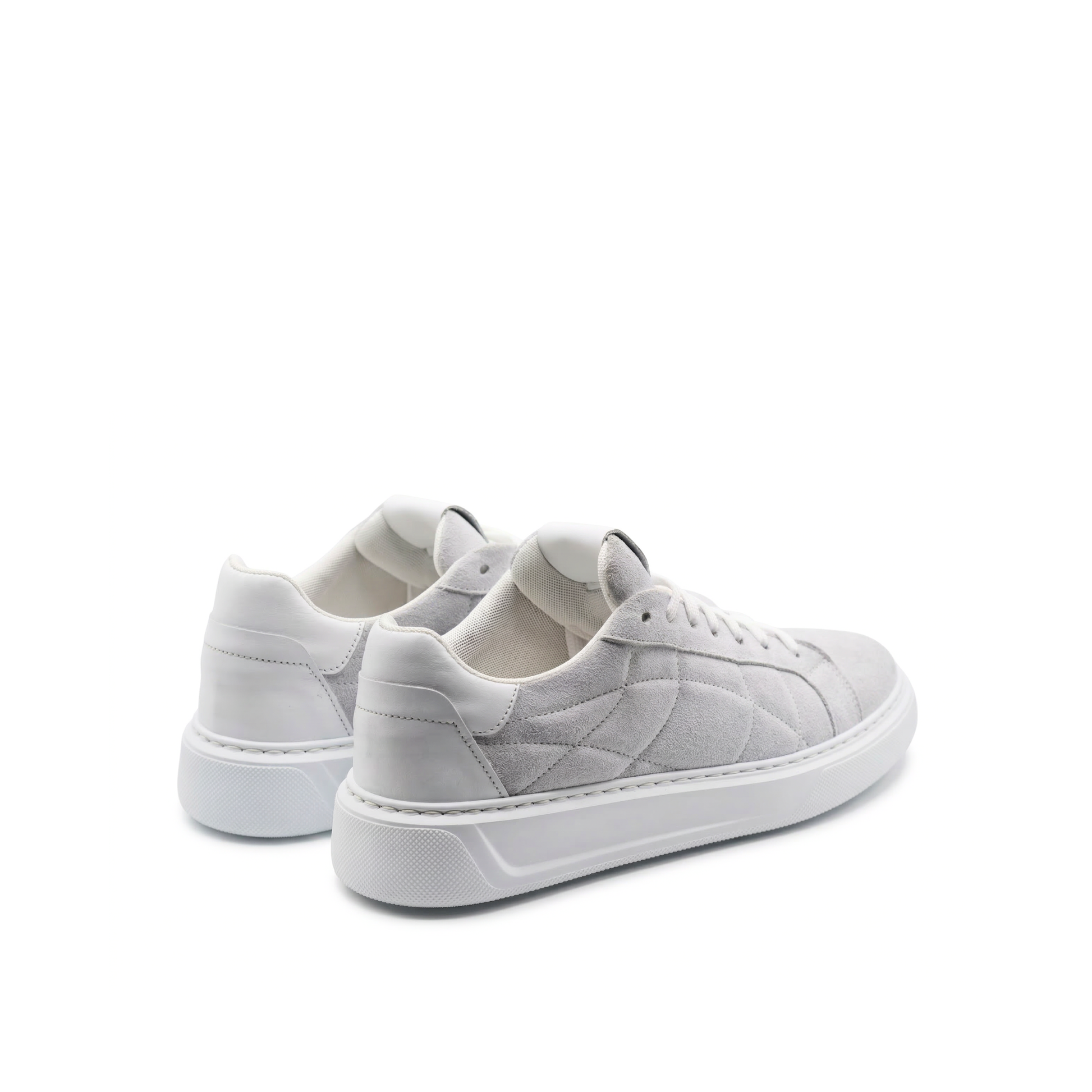 Zapatillas Orion para hombre en ante con suela blanca