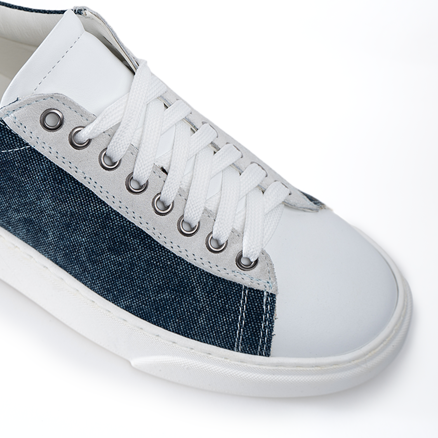 Zapatillas Smith para hombre en denim fondo blanco